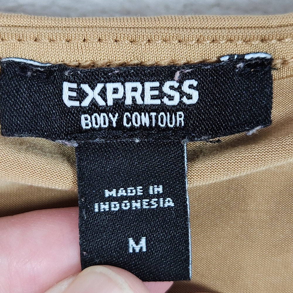 Express Bodysuit Womens Medium Tan Ruched V-Neck Short Sleeve Body Contour Top - Picture 3 of 7